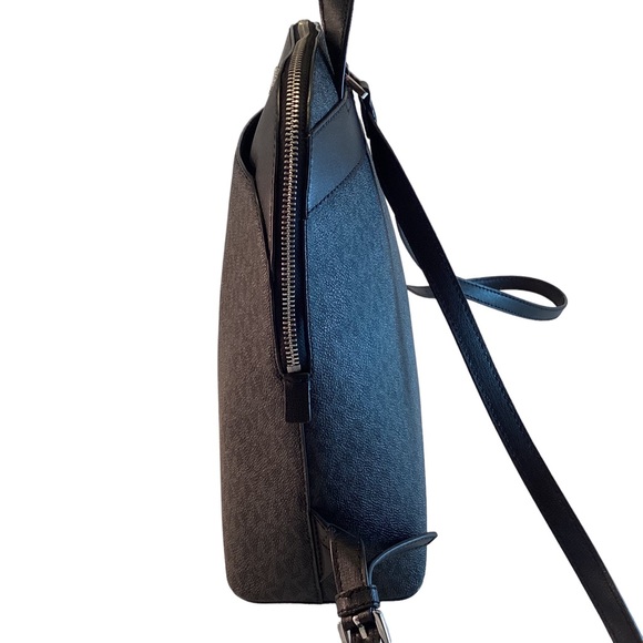 MICHAEL KORS Backpack Leather EMMY Large Dome BLACK Monogram 35H9SY3B7B - Picture 5 of 13